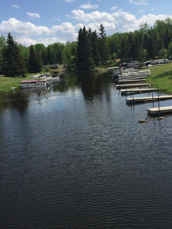 Greenwater Fisherman'S Cove Hotell Porcupine Plain Exteriör bild